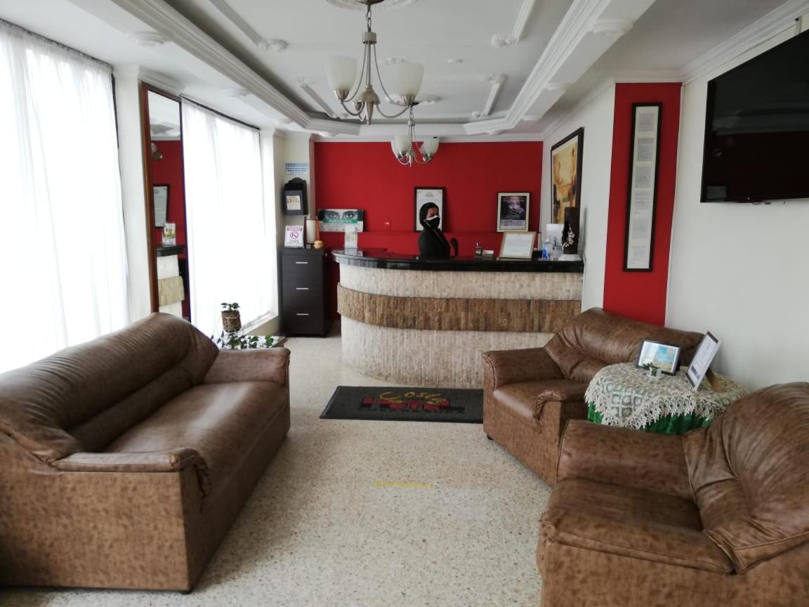 Hotel Costa Del Sol Фусагасуга Экстерьер фото