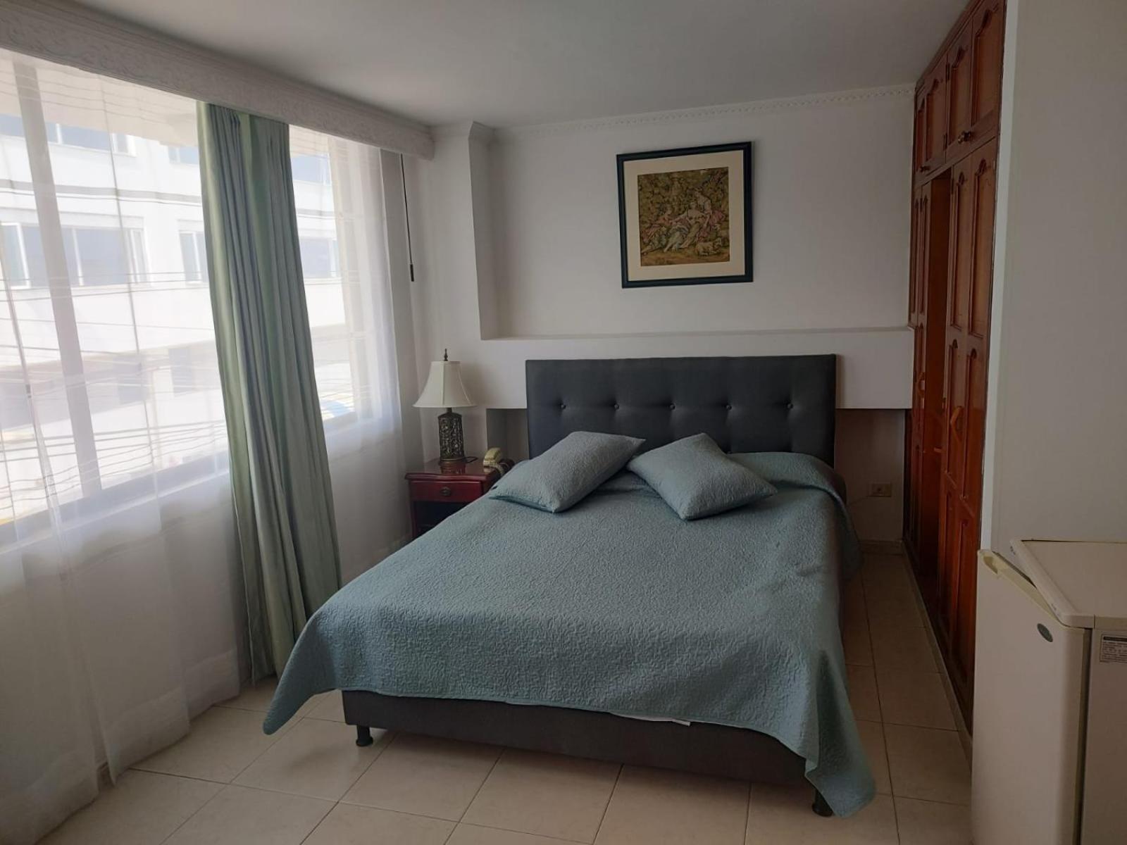 Hotel Costa Del Sol Фусагасуга Экстерьер фото