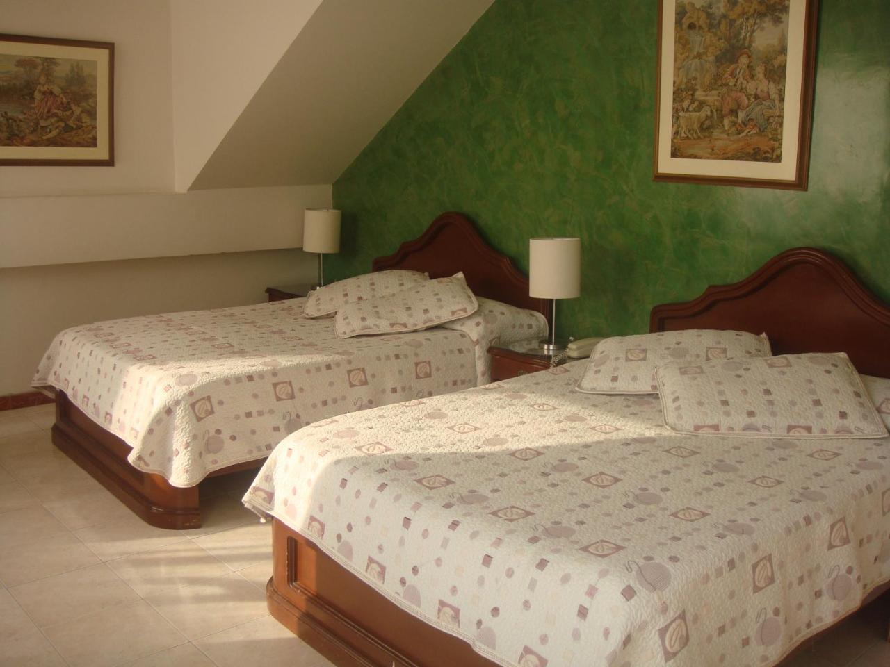 Hotel Costa Del Sol Фусагасуга Экстерьер фото