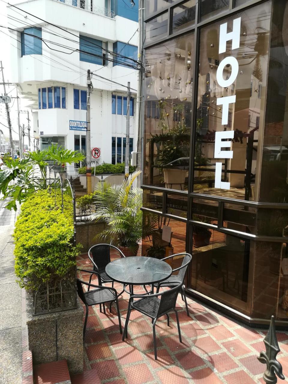 Hotel Costa Del Sol Фусагасуга Экстерьер фото