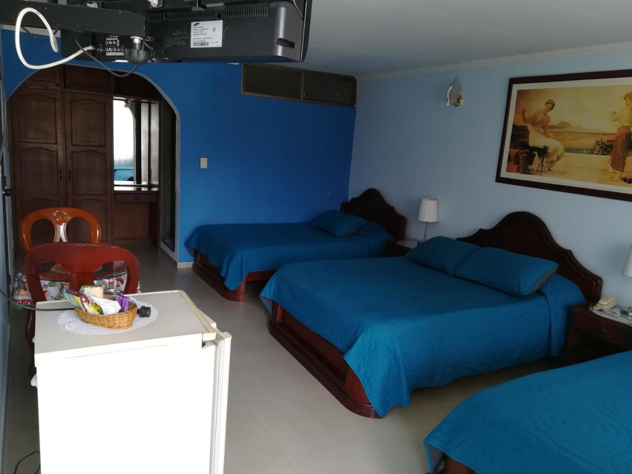 Hotel Costa Del Sol Фусагасуга Экстерьер фото