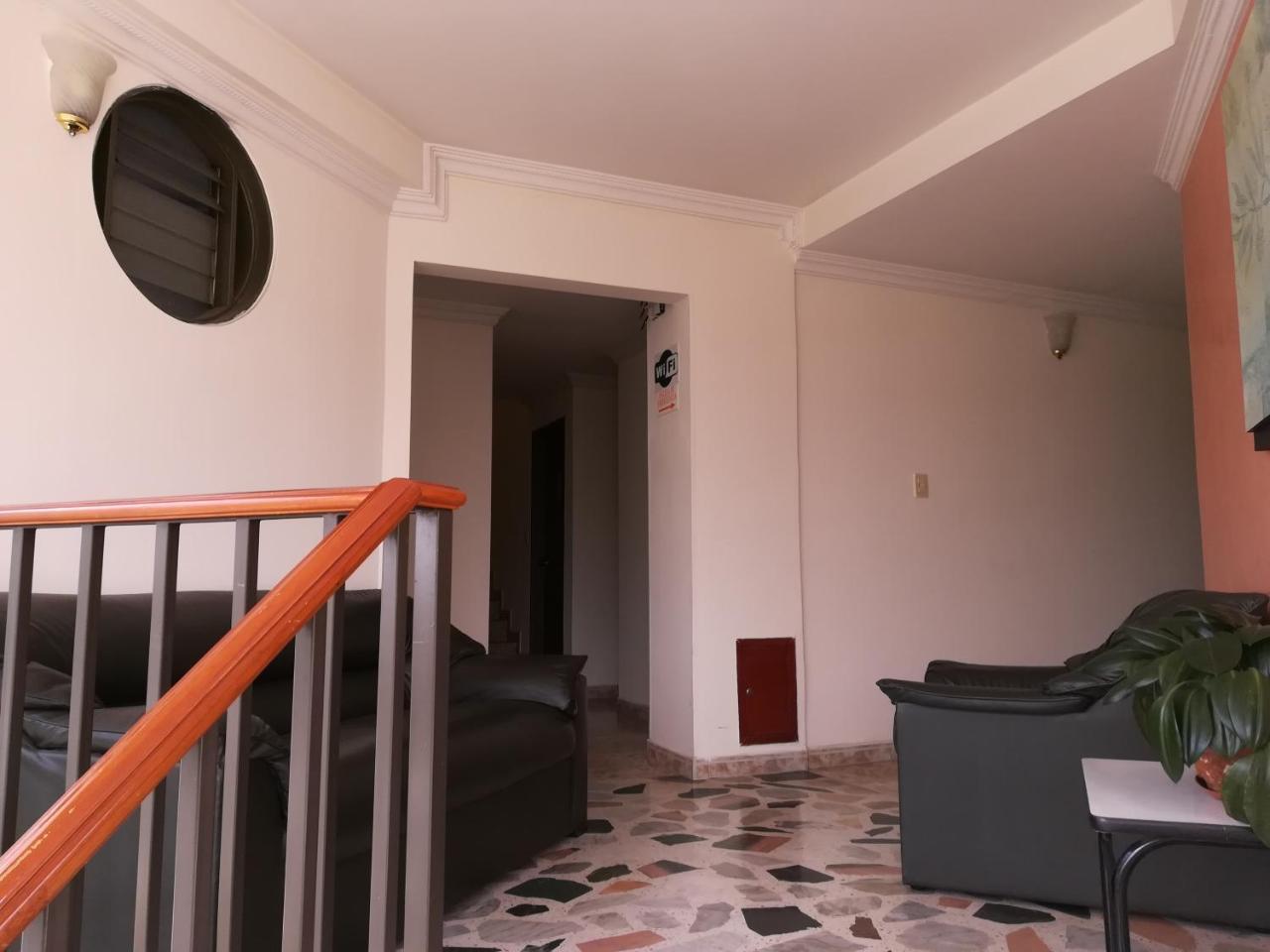 Hotel Costa Del Sol Фусагасуга Экстерьер фото