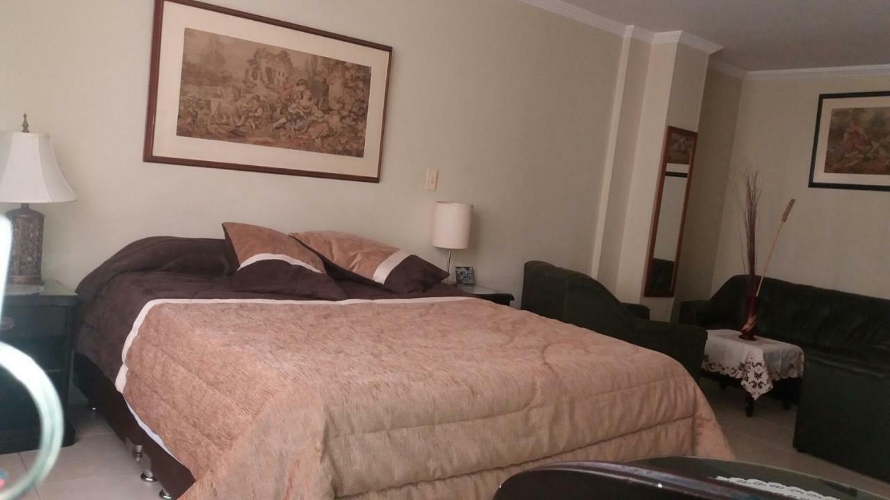 Hotel Costa Del Sol Фусагасуга Экстерьер фото